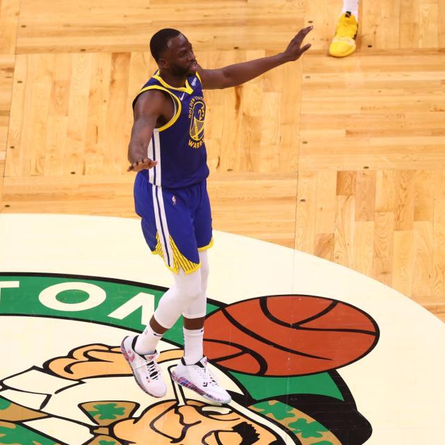 1655639740293083042.jpg 2022-nba-finals---game-six.jpg